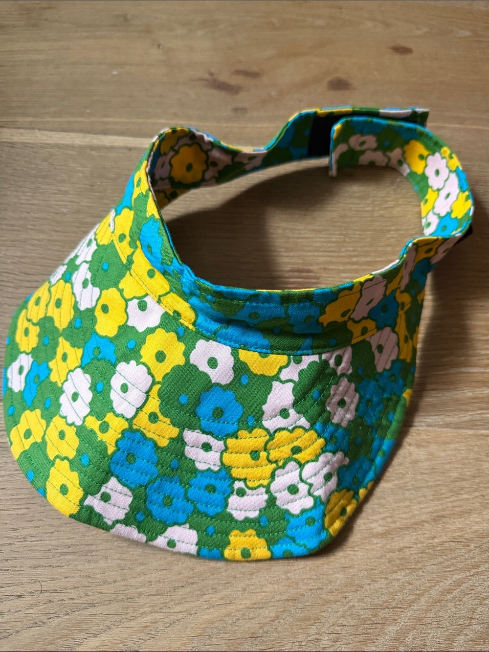 BAGGU Floral Visor in Green, Yellow & Blue RARE